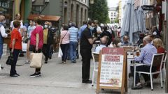 Ambiente en el centro de Ribadeo, el pasado d�a 21 de junio