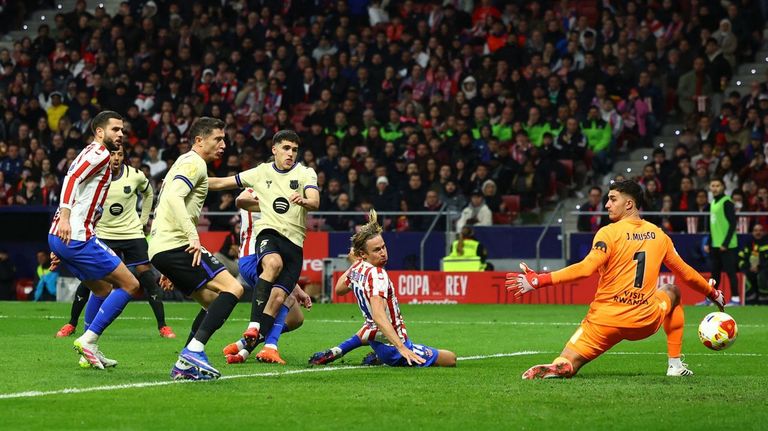 Imagen del partido de ida de la Copa del Rey disputado en el Metropolitano entre el Atl&eacute;tico de Madrid y el Barcelona