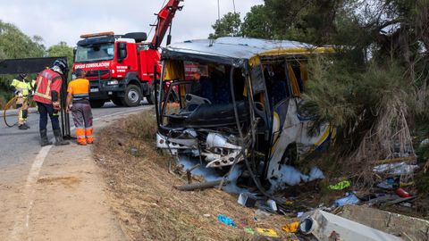 Una temporera marroqu� muere y otras 40 resultan heridas tras accidentarse el autob�s en el que viajaban en Almonte, Huelva