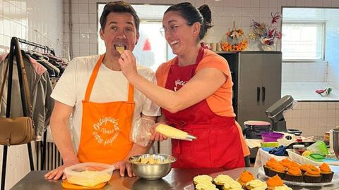 Noa y Basi, en uno de los talleres en los que han cocinado juntos