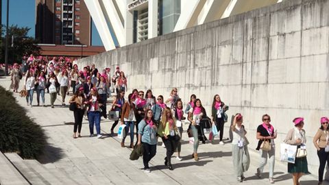 Marea Rosa en las inmediaciones del Calatrava