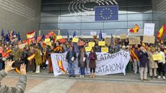 Concentraci�n del pasado domingo, en la puerta principal del Parlamento Europeo, en contra de la ley de amnist�a.