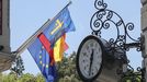 Reloj parado a las 12,32 de este lunes, en el centro de Oviedo, momento que ha comenzado el apag�n en la ciudad