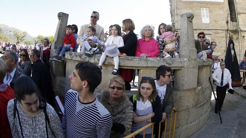 SEMANA SANTA,PROCESION Y REPRESENTACION DE LA ANUNCIACION DE LA PALOMITA EN MUROS