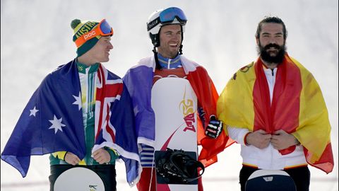 Pierre Vaultier de Francia, oro; Jarryd Hughes de Australia, plata; Regino Hernandez, de bronce. 