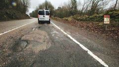 Un ejemplo de hace una semana de c�mo se encuentra la N-6 entre Baralla y Becerre�, con un firme que lleva a�os deteriorado