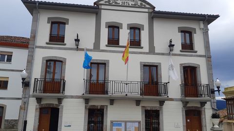 Ayuntamiento de Muros de Nal�n 