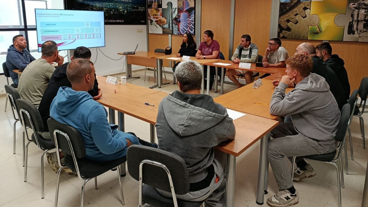 Cofer albergó en A Malata un curso práctico para la extinción de incendios