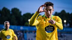Martn Ochoa festeja su gol contra el Sabadell