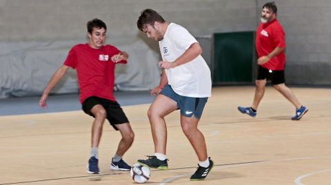 PARTIDO DE F�TBOL ENTRE EL PP Y EL PSOE DE PONTEVEDRA