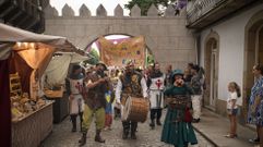 Un gran mercado y espect�culos callejeros volver�n a animar Noia