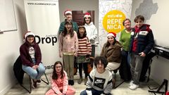 Alumnos de Drop y Repenica que van a cantar villancicos por las calles de Ourense
