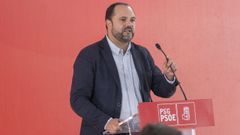 El secretario del PSdeG-PSOE de la provincia de A Coru�a, Bernardo Fern�ndez,