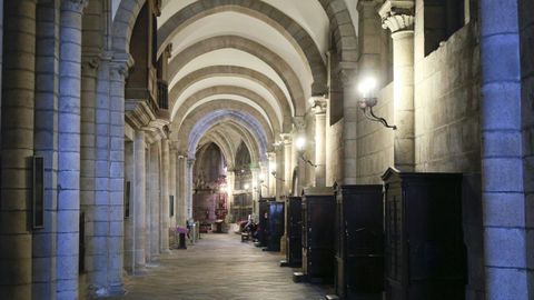 En el templo lucense no hay lugar para las escobas