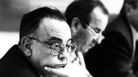 El doctor Adolfo Bobadilla en 1990