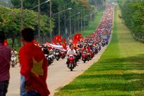 Manifestaci�n motorizada contra China en Bien Hoa.