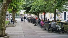 Imagen de archivo de terrazas en el Parque de San L�zaro de la capital ourensana.