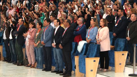 Los congresistas despiden el congreso cantando �La Internacional�