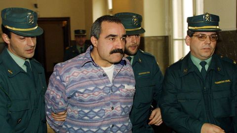 El Rambo gallego, S�nchez Chac�n, en la Audiencia Provincial en 2001