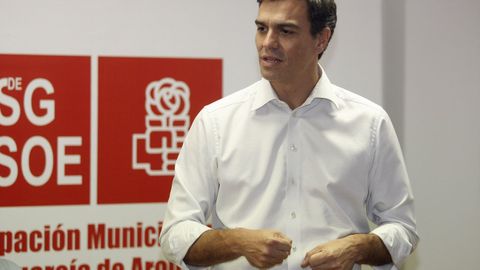 Pedro Sánchez durante una de las visitas realizadas a la capital arousana
