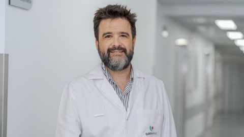 Alejandro Regueiro Domínguez es médico internista en el Hospital Quironsalud Miguel Domínguez de Pontevedra