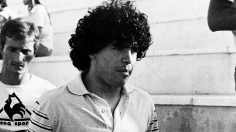 Maradona, en la temporada de su fichaje por el Barcelona