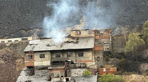 Los incendios forestales de septiembre afectaron a los barracones de Valborraz.