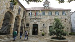 Exterior del consistorio local de Ortigueira