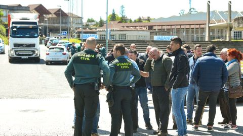 En imágenes, conflicto por la primera puja digital en la lonja de ganado Silleda