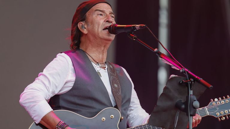 �lvaro Urquijo, de Los Secretos. 