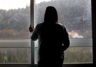 Solo la mitad de las maltratadas presentan ellas la denuncia.
