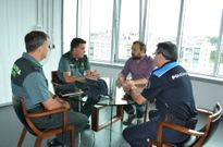 El alcalde mantuvo un encuentro con representantes de la Guardia Civil y la Polic�a Local