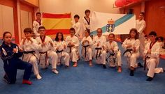 Los j�venes deportistas del gimnasio Neka est�n preparados para el campeonato de Espa�a