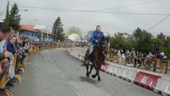 Los caballos abarrotan Moeche en la Feira do 23 de Abril