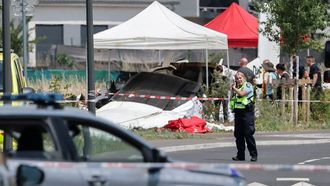 Despliegue policial en el lugar donde se estrell� una avioneta en Francia
