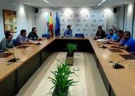Javier Aguilera volvi� a mostrar ayer su apoyo a la plantilla de Tafisa en Ponte Caldelas. 