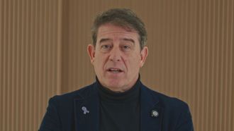 <span lang= gl >O secretario xeral do PSdeG, Jos� Ram�n G�mez Besteiro, nunha imaxe da s�a mensaxe de Nadal�</span>