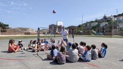 Actividad de deporte adaptado e inclusivo en Laxe, con Un Paso M�is