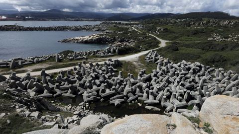 Paisaje de los dolos de Mors, en la costa de Xove, nico, singular y raro pero atractivo