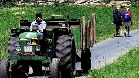 El envejecimiento poblacional en el �rea de Santiago di? culta la viabilidad de los concellos