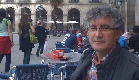 Xos� Dobarro anima aos dezaos a participar na andaina reivindicativa pola Serra do Cand�n. 