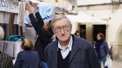 El novelista ingl�s Julian Barnes, premio Princesa de Asturias de las Letras, camino de la Biblioteca P�blica P�rez de Ayala de Oviedo para conocer el legado de Leopoldo Alas 'Clar�n'