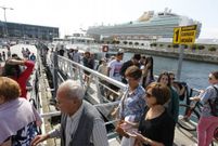 Miles de personas utilizan a diario la ruta mar�tima entre Vigo y Cangas. 