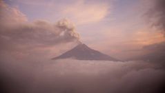 El volc�n Tungurahua amenaza Ecuador