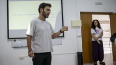 Miguel Lois Mosquera ofreci� una conferencia en el nuevo local de la entidad