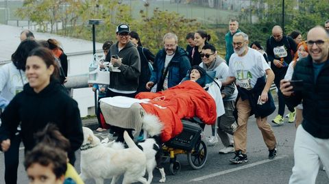 Participantes en la carrera inclusiva de la San Marti�o.