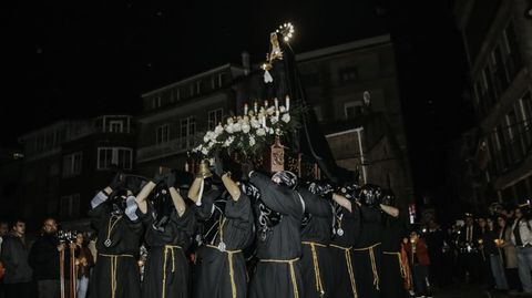 Procesi�n de la Virgen de la Soledad en O Porto do Son
