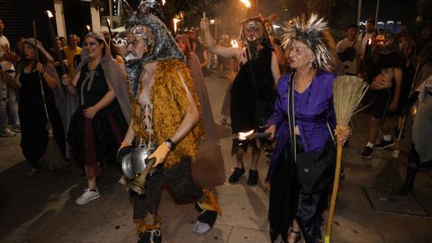 Noche de San Xoán en el casco vello de Vigo
