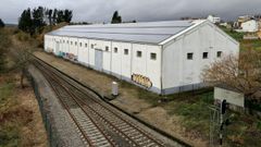 Vista de la nave del Senpa, situada junto a la v�a del tren