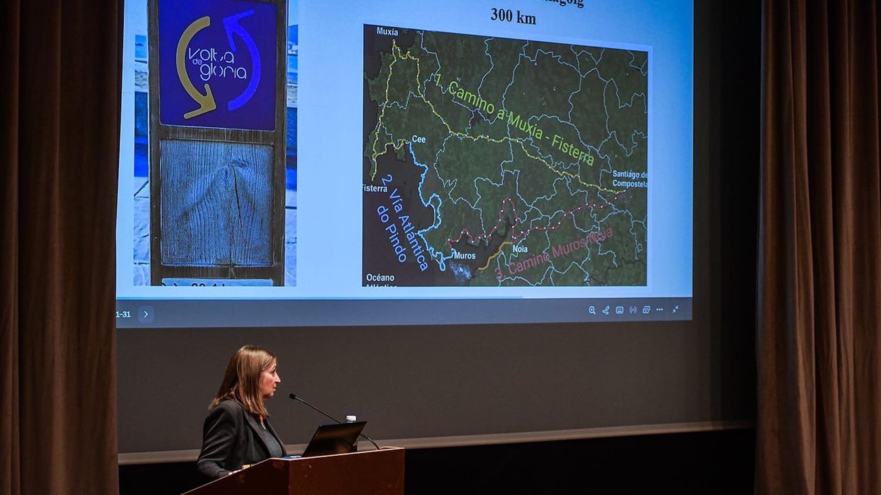 Rózsa Benedek ejerce de embajadora del Camiño da Ría de Muros-Noia en Hungría